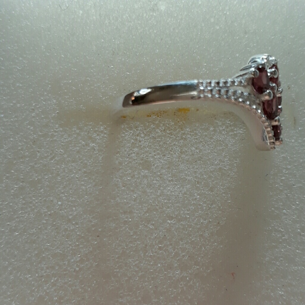 ROSE GARNET RING - Picture 2 of 3